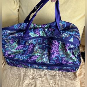 Vera Bradley "Lighten Up" roller duffle bag